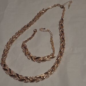 Elegant  Look Of Rose Gold and Rhinestone Women's Jewelry Set